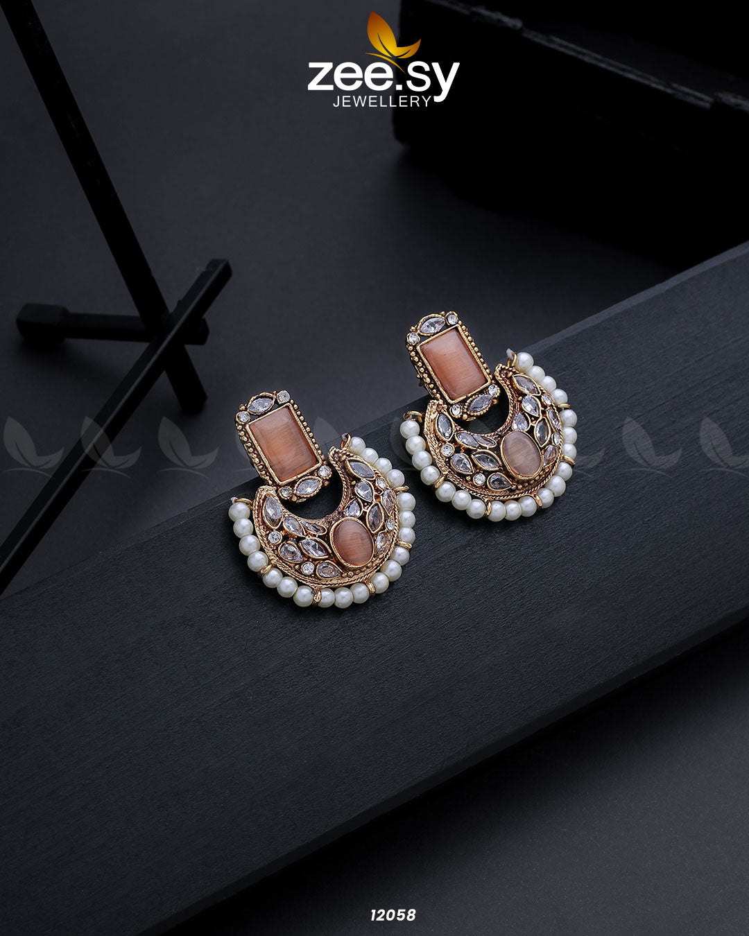 Cluster Pearl Earring - Earrings 
