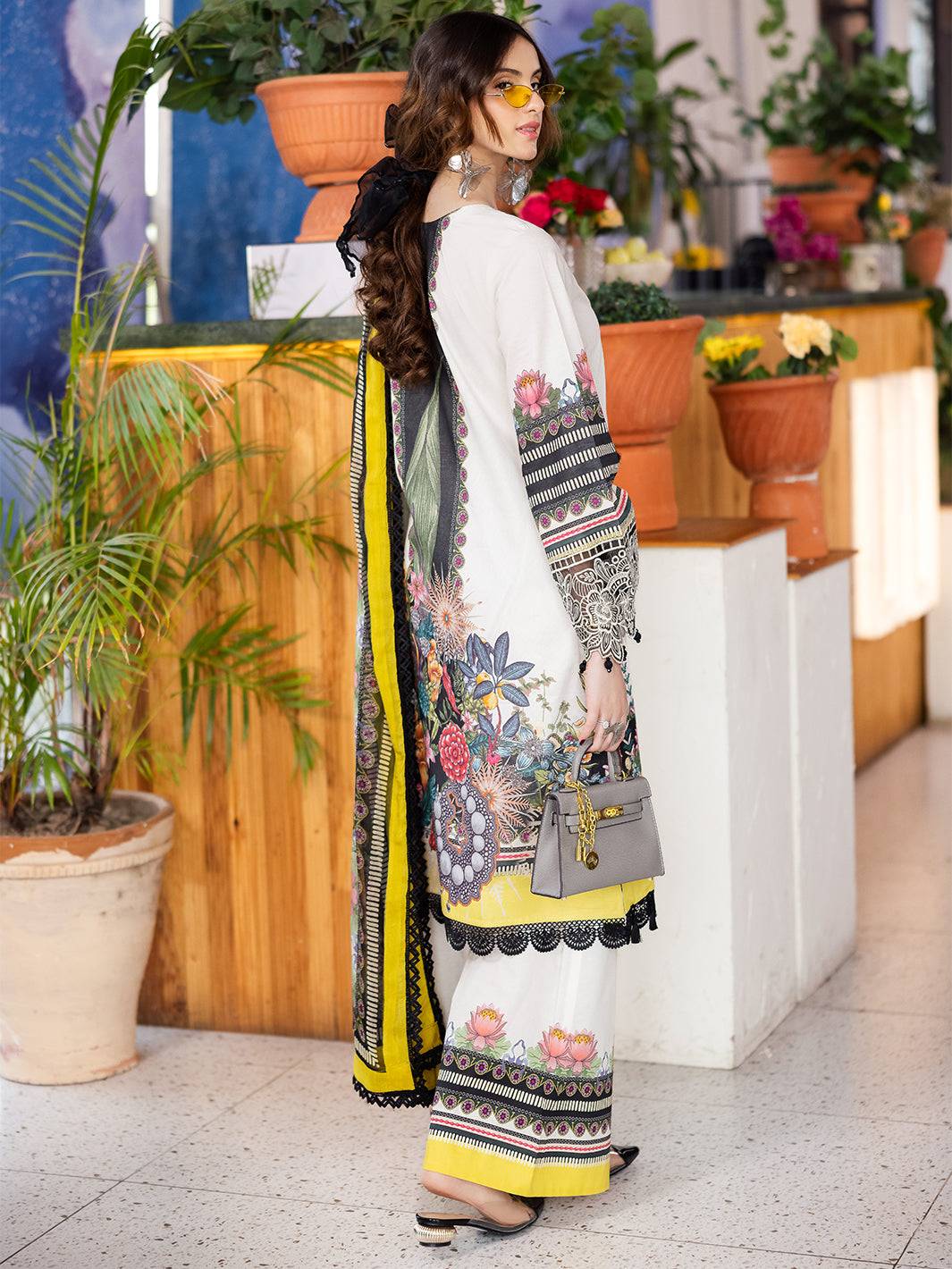 Mahnur | After Hours Luxury Lawn 25 | ChitChat Charm by Maria Faisal - Registered Vendor of : Mahnur - type : Ladies Clothes - 100% original wedding dresses
