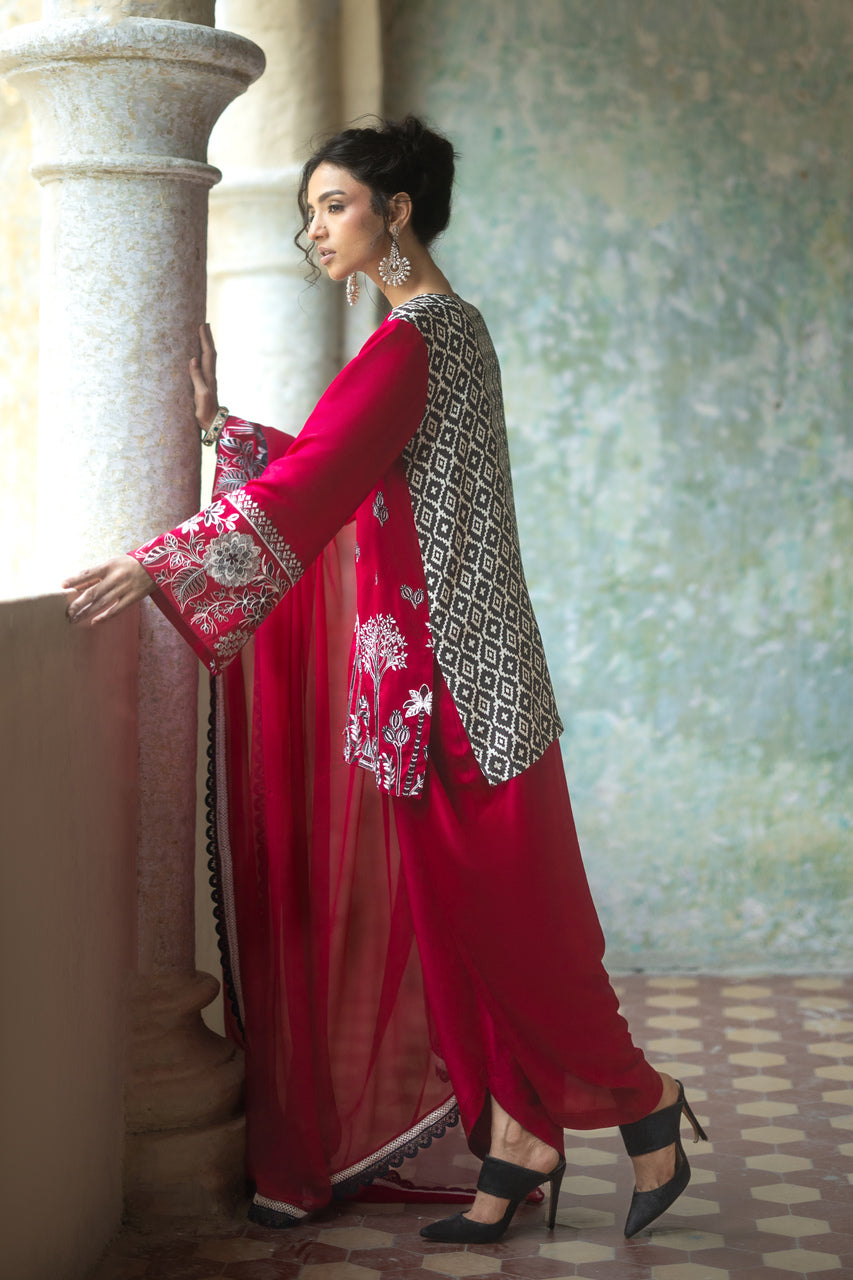 Zainab Chottani | Summer Edition 26 | Cielo - Formal Dress - available at Maria Faisal in UK and USA.