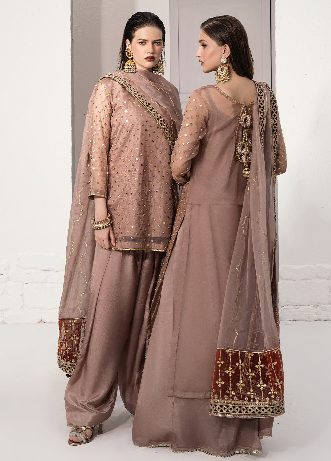 Sahane | Savoir Luxury Formals | CT-140001 Lirio - Savoir - Ladies Clothes - Maria Faisal