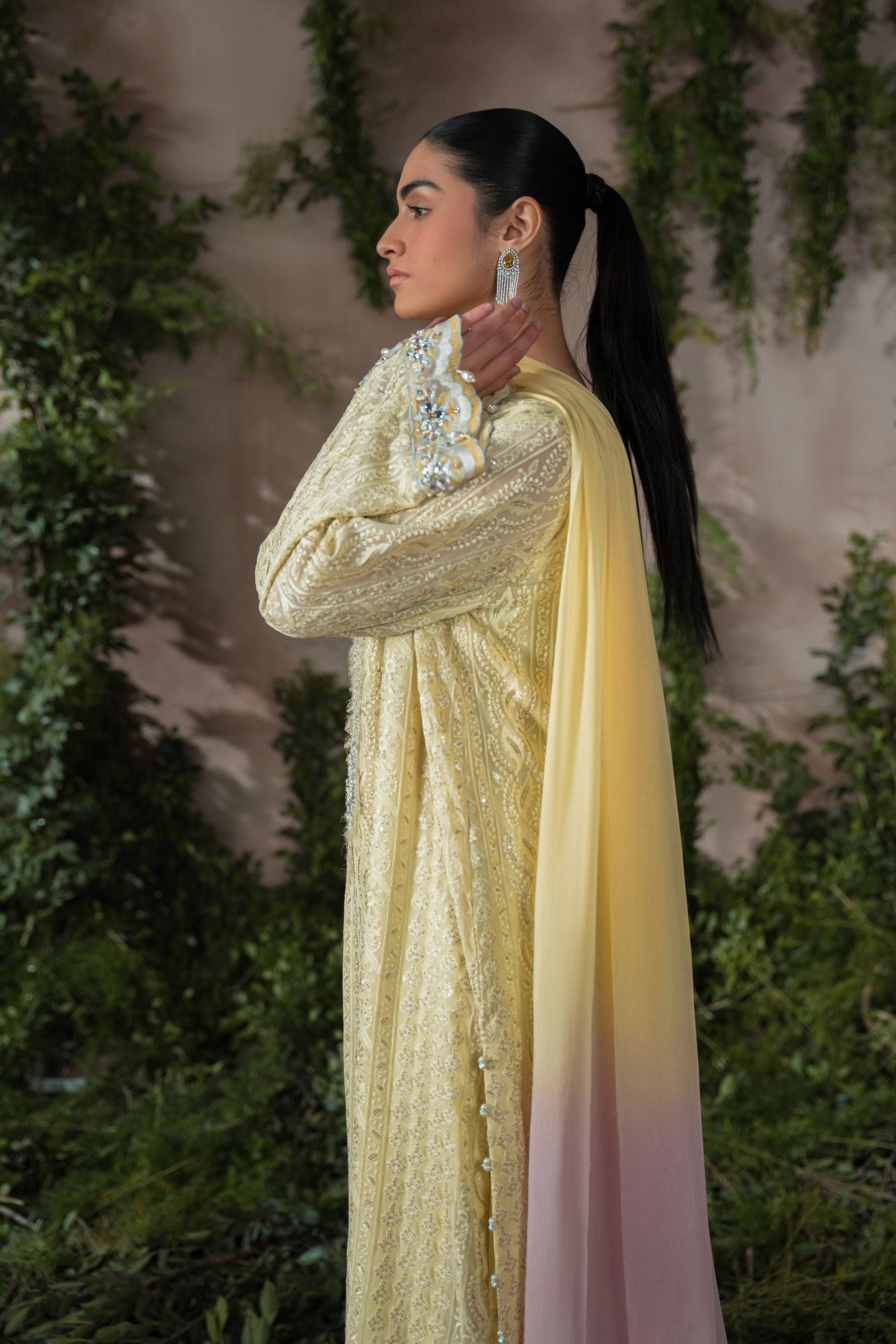 Ammara Khan | Sia 25 | D-09 by Maria Faisal - Registered Vendor of : Ammara Khan - type : Ladies Clothes - 100% original wedding dresses