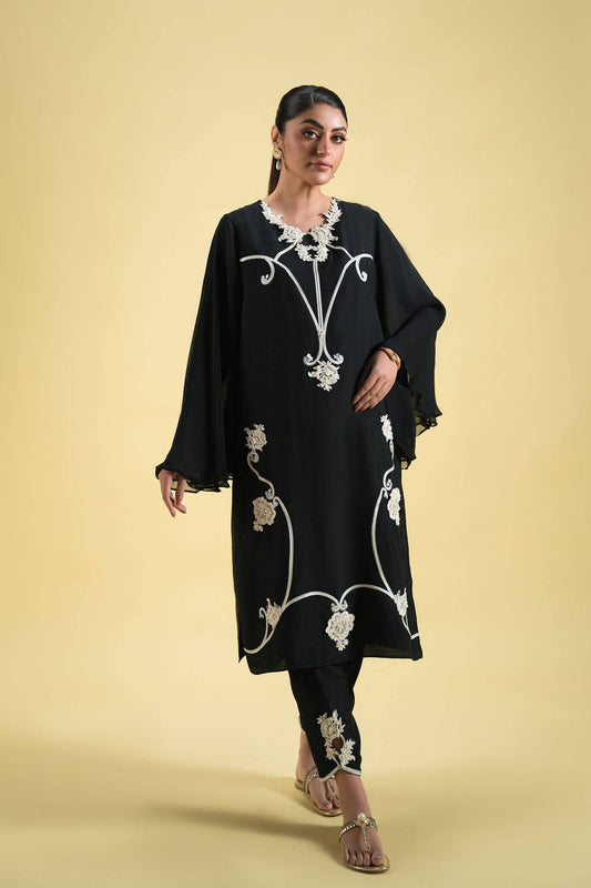 Ammara Khan | Sia 25 | D-11-B by Maria Faisal - Registered Vendor of : Ammara Khan - type : Ladies Clothes - 100% original wedding dresses