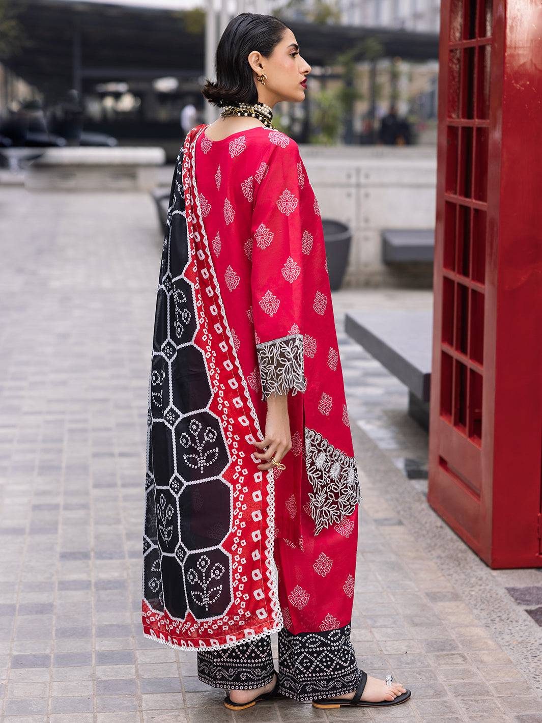 Mahnur | Broadway Luxury Lawn 25 | Azelea by Maria Faisal - Registered Vendor of : Mahnur - type : Ladies Clothes - 100% original wedding dresses
