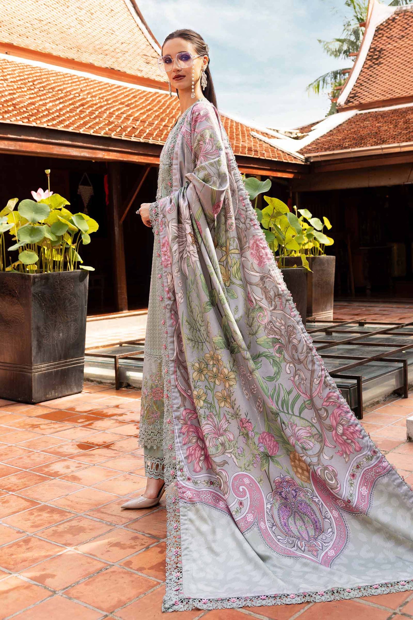 MPT-2802-A – authentic Pakistani dress from the M Prints Winter 25 collection for women in the UK