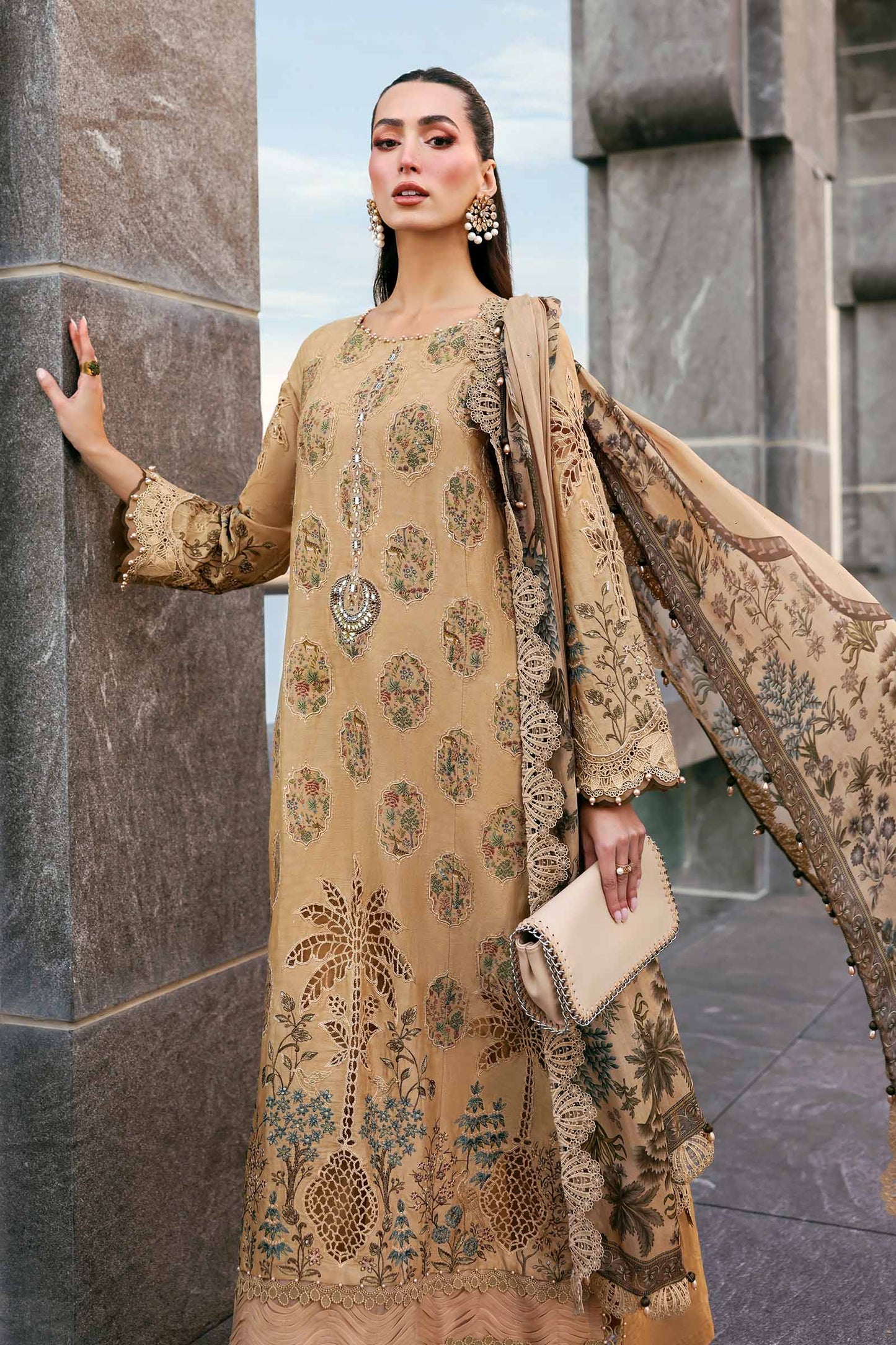 Maria B | Lawn 26 | D-2605-A - Luxury Dress - available at Maria Faisal in UK and USA.