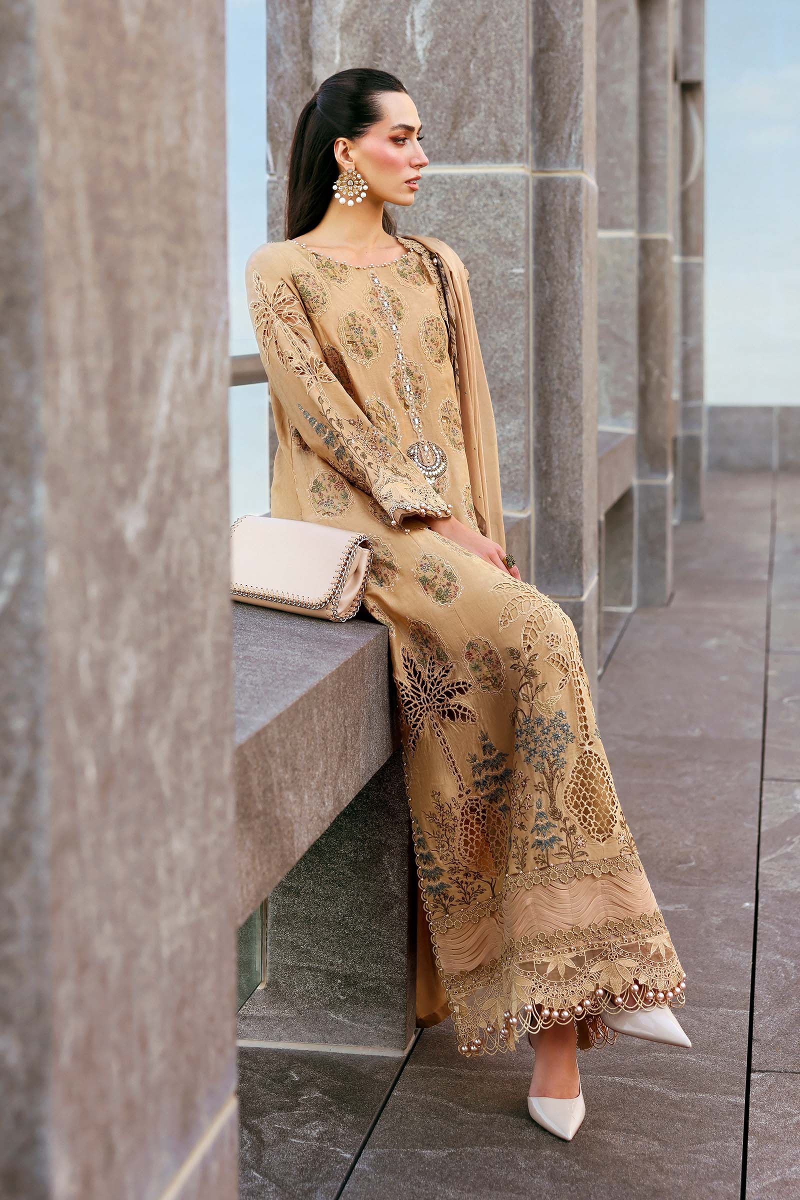 Maria B | Lawn 26 | D-2605-A - Luxury Dress - available at Maria Faisal in UK and USA.