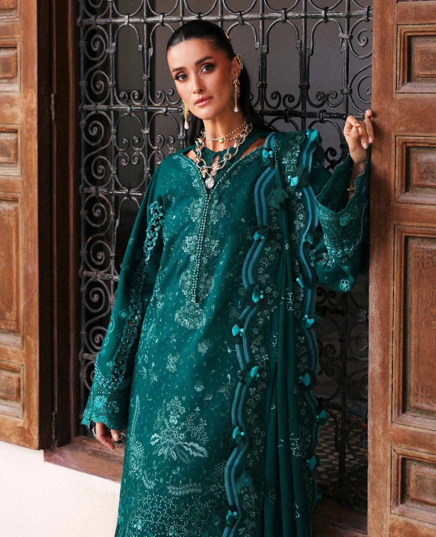 Republic Womenswear | Reine Luxury Lawn 26 | Luna - Dress - available at Maria Faisal in UK and USA.