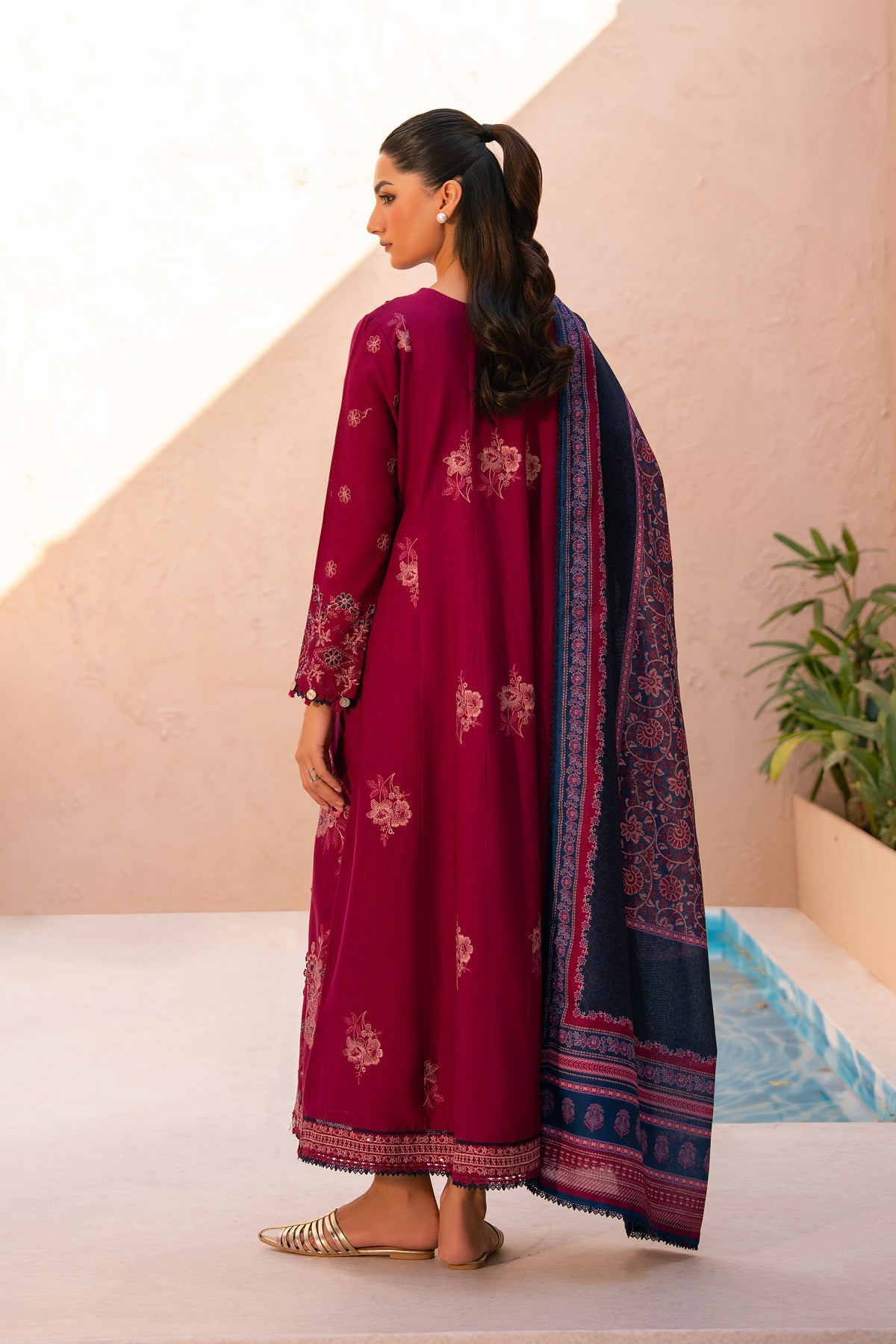 AFAZA – authentic Pakistani dress from the Rang e Khizan collection for women in the UK
