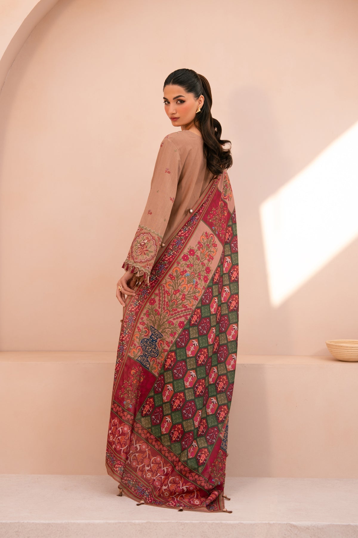 DAFIYAH – authentic Pakistani dress from the Rang e Khizan collection for women in the UK