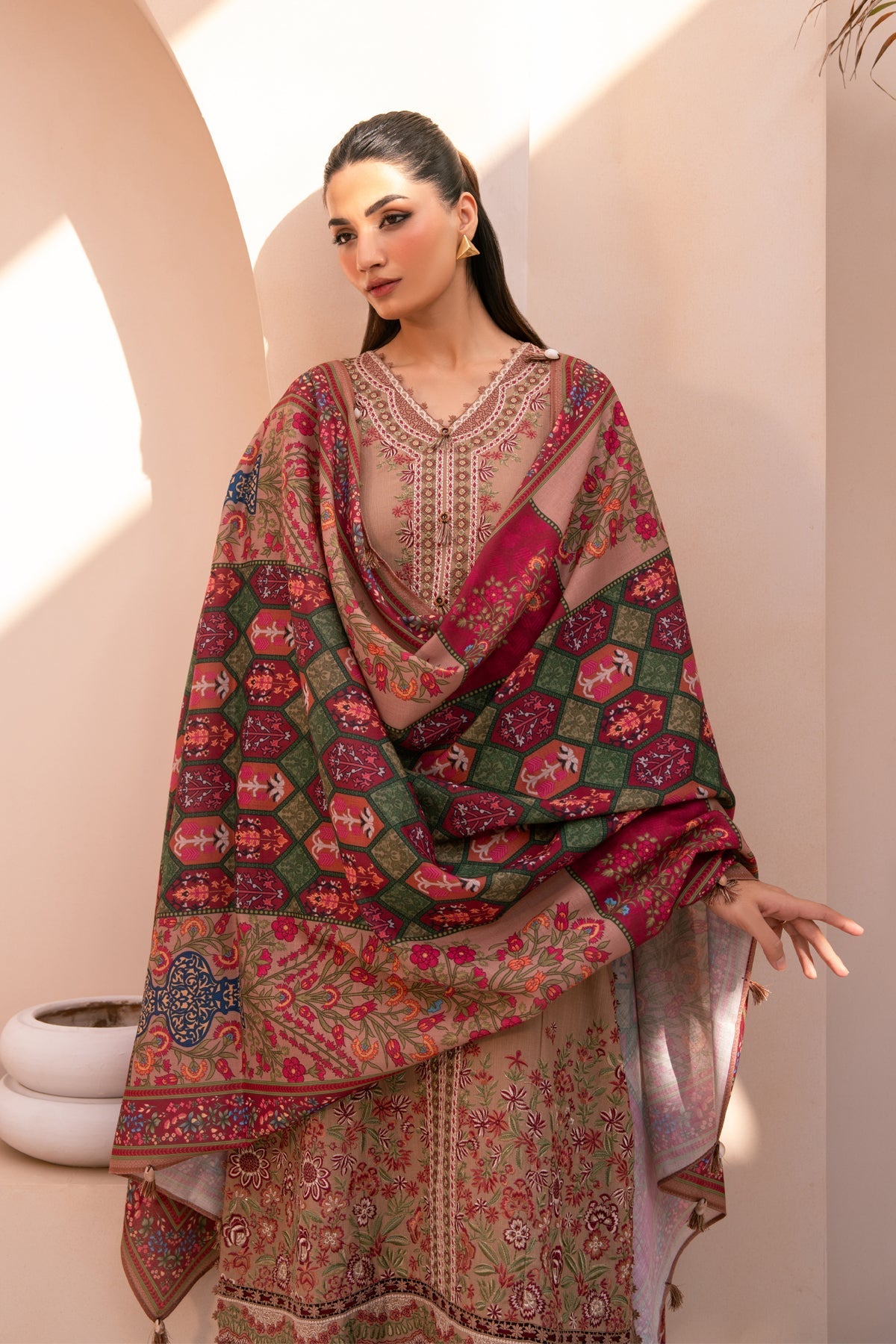DAFIYAH – authentic Pakistani dress from the Rang e Khizan collection for women in the UK