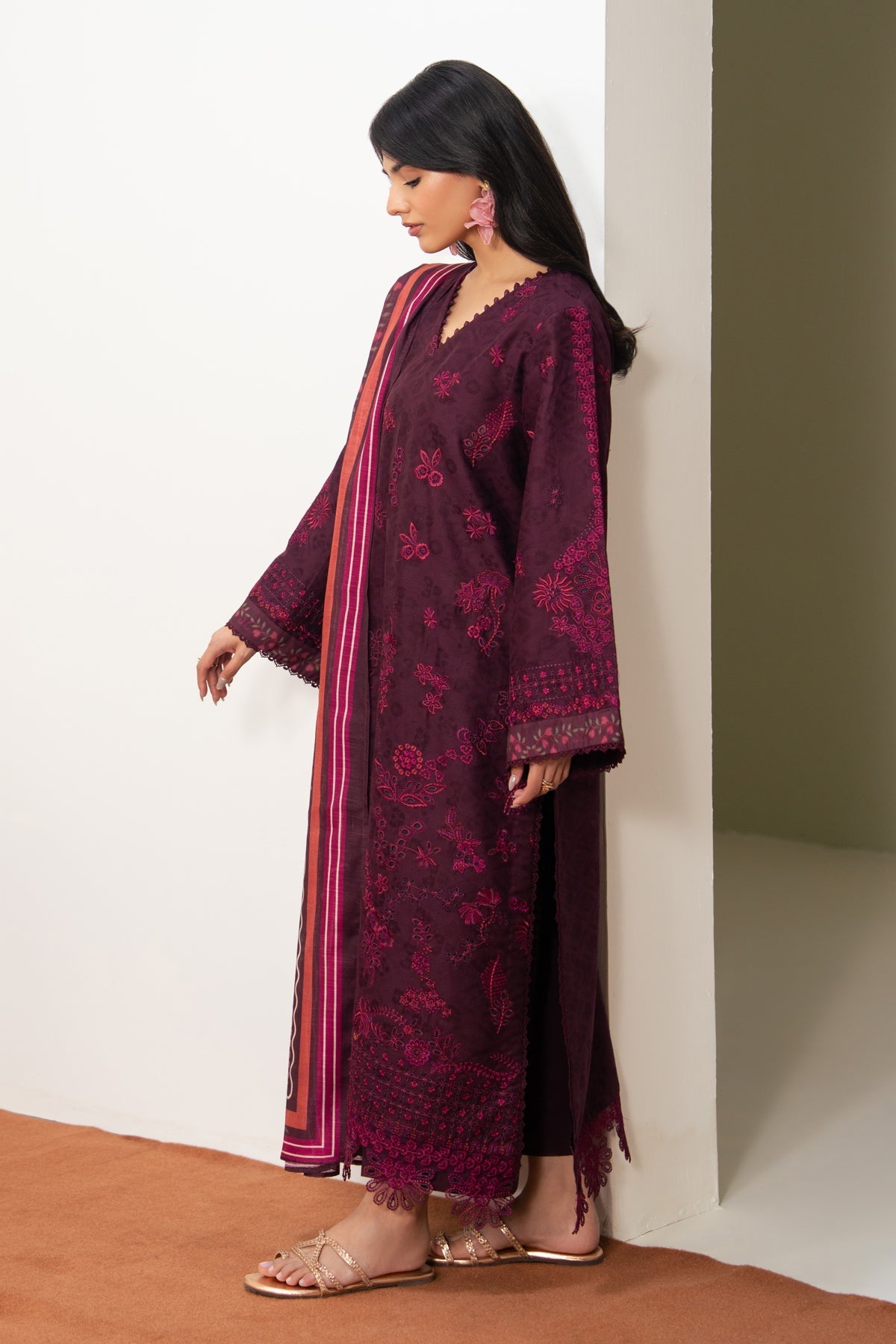 Xenia Formals | Namah Lawn 26 | OCEYA - Formal Dress - available at Maria Faisal in UK and USA.