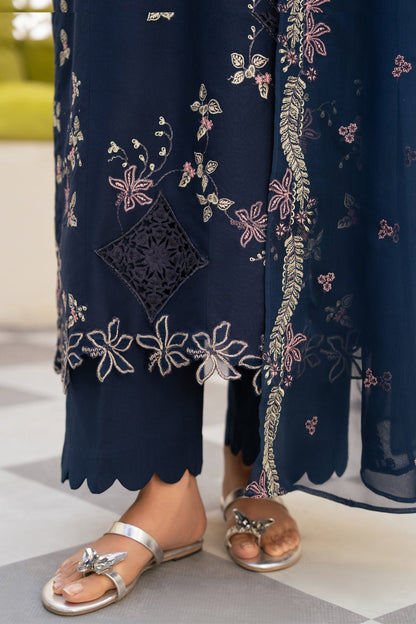 Xenia Formals | Namah Lawn 26 | DANIYAH - Formal Dress - available at Maria Faisal in UK and USA.