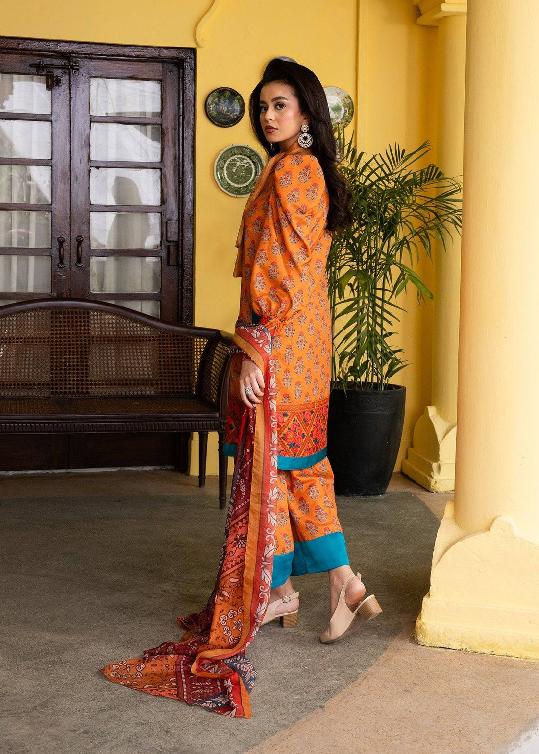 Maria Osama Khan | Retro Lawn 25 | Nehr by Maria Faisal - Registered Vendor of : Maria Osama Khan - type : Ladies Clothes - 100% original wedding dresses