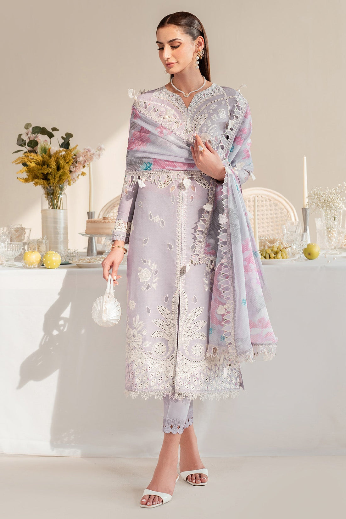 Jazmin | Iris Luxury Lawn 25 | IL'25-D06 - Ladies Clothes 