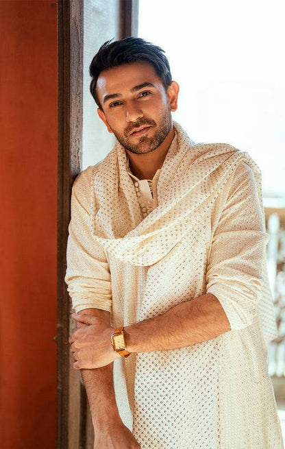 Maya | Dil ki Batain | AHLAM by Maria Faisal - Registered Vendor of : Maya - type : MensWear - 100% original wedding dresses