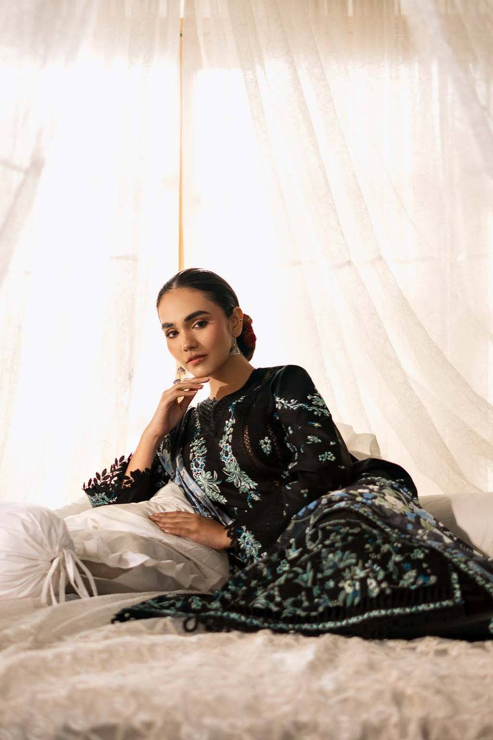 Zarposh | Sajni Lawn 25 | Mahzadi by Maria Faisal - Registered Vendor of : Zarposh - type : Ladies Clothes - 100% original wedding dresses