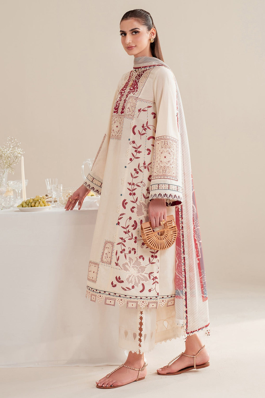 Jazmin | Iris Luxury Lawn 25 | IL'25-D02 - Ladies Clothes 
