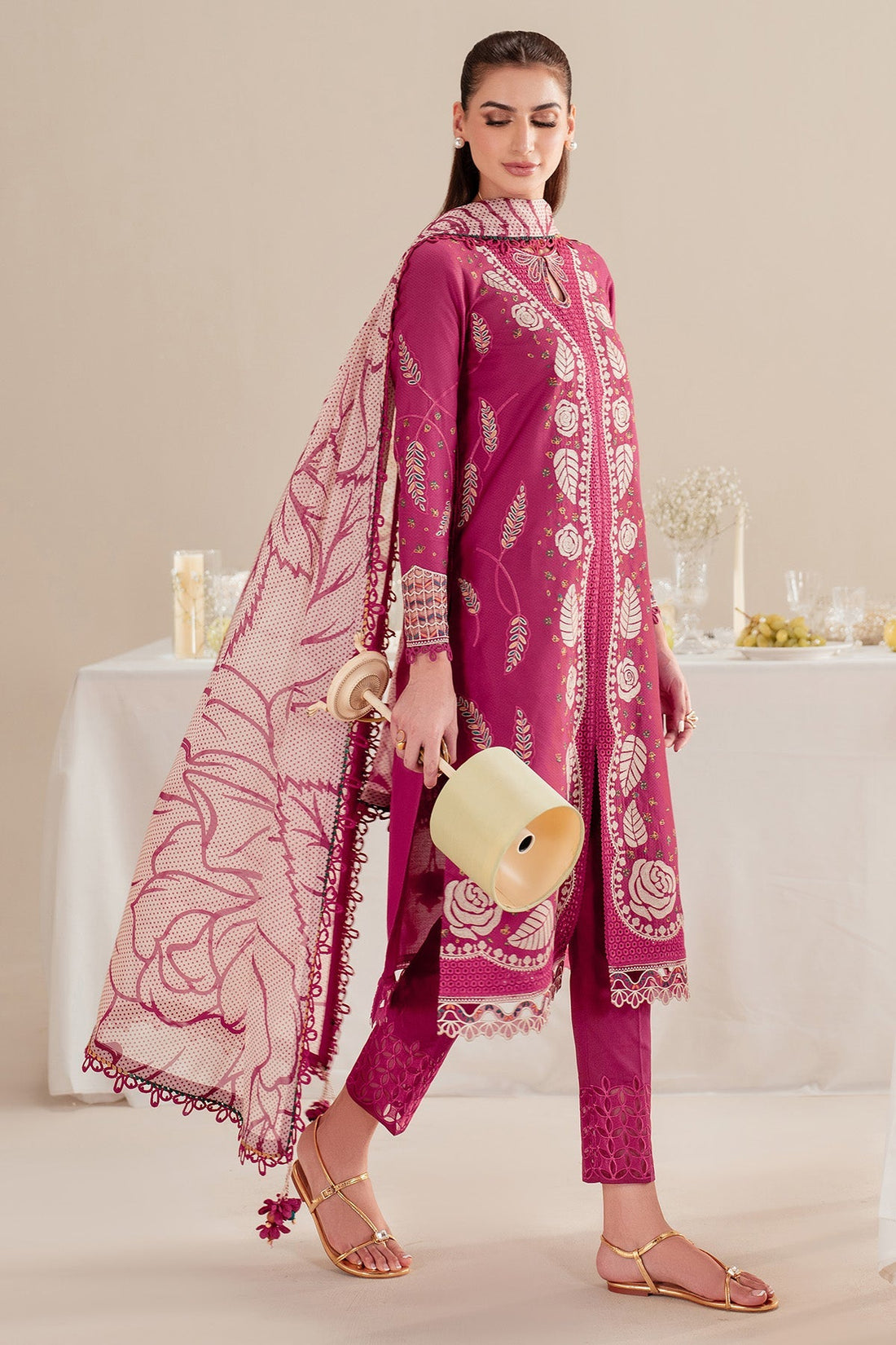 Jazmin | Iris Luxury Lawn 25 | IL'25-D05 - Ladies Clothes 