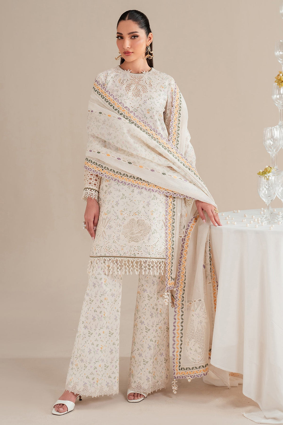 Jazmin | Iris Luxury Lawn 25 | IL'25-D09 - Ladies Clothes 