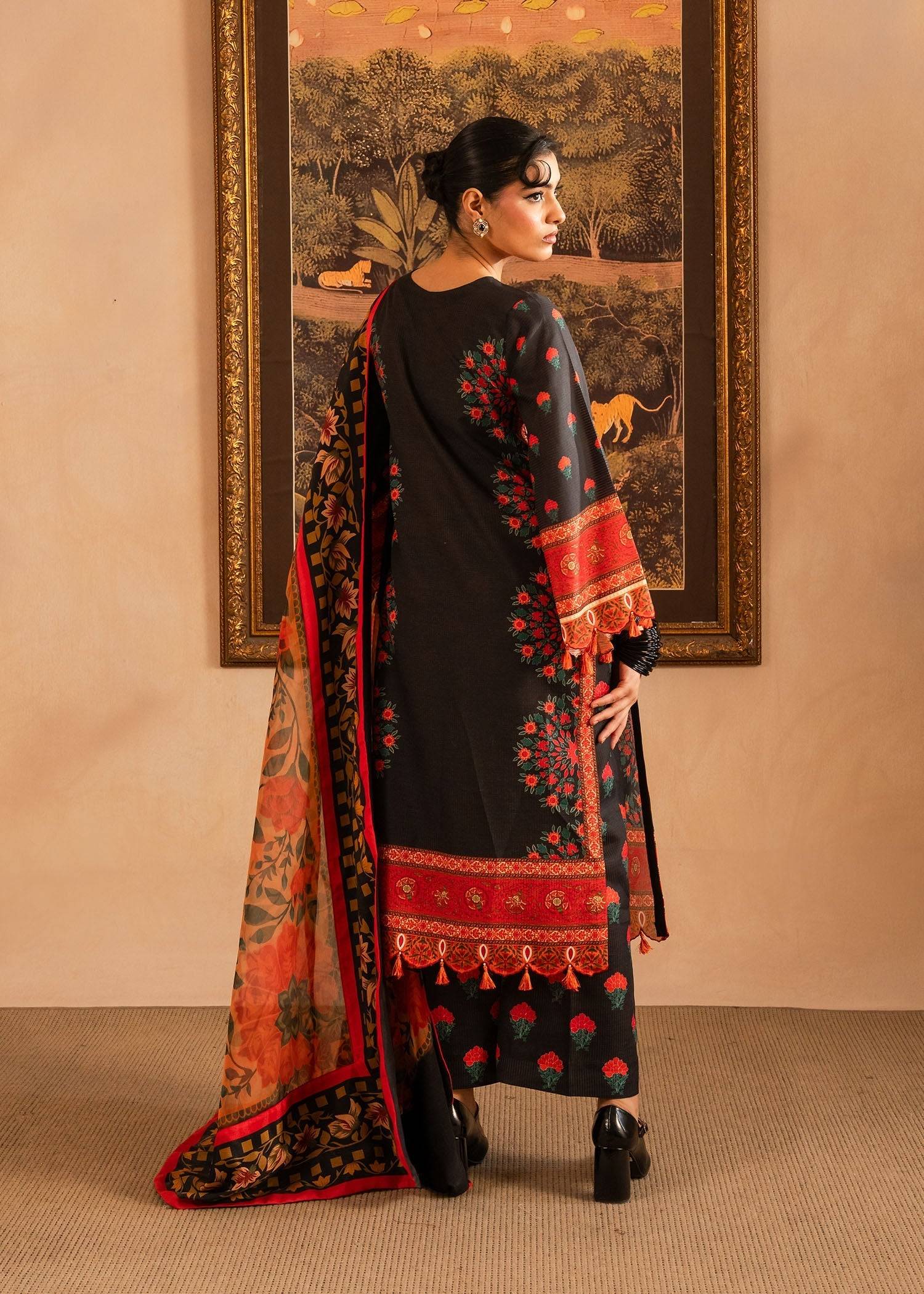 Maria Osama Khan | Retro Lawn 25 | Raila by Maria Faisal - Registered Vendor of : Maria Osama Khan - type : Ladies Clothes - 100% original wedding dresses