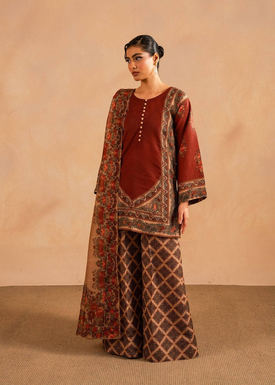 Maria Osama Khan | Retro Lawn 25 | Berra by Maria Faisal - Registered Vendor of : Maria Osama Khan - type : Ladies Clothes - 100% original wedding dresses