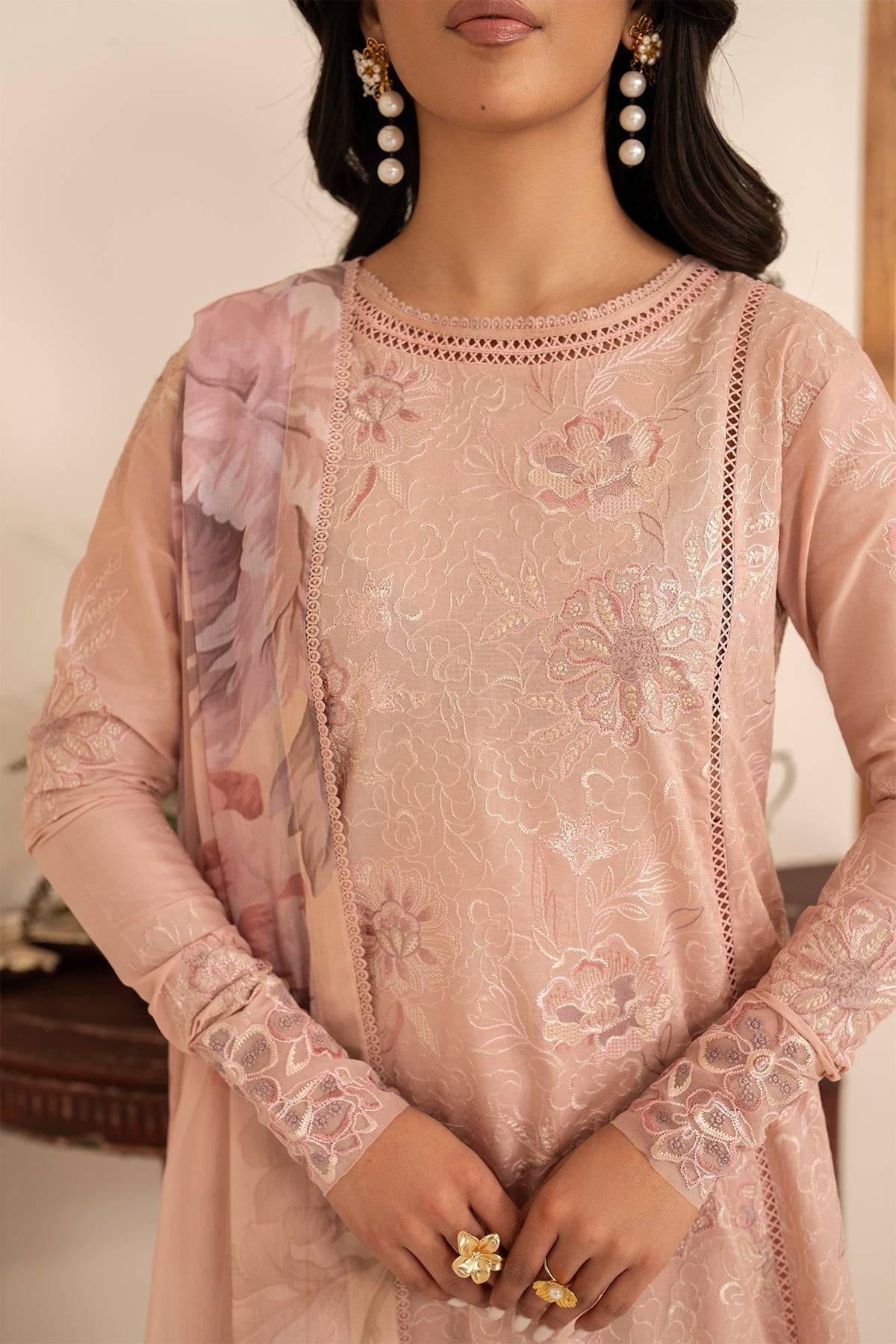 Zarif | Lamhay Luxury Eid Lawn 25 | 10 AREEBAH by Maria Faisal - Registered Vendor of : Zarif - type : Ladies Clothes - 100% original wedding dresses