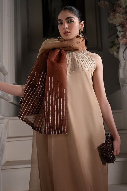 Mina Kashif | Emilie Formals | Daze - Formal Dress - available at Maria Faisal in UK and USA.