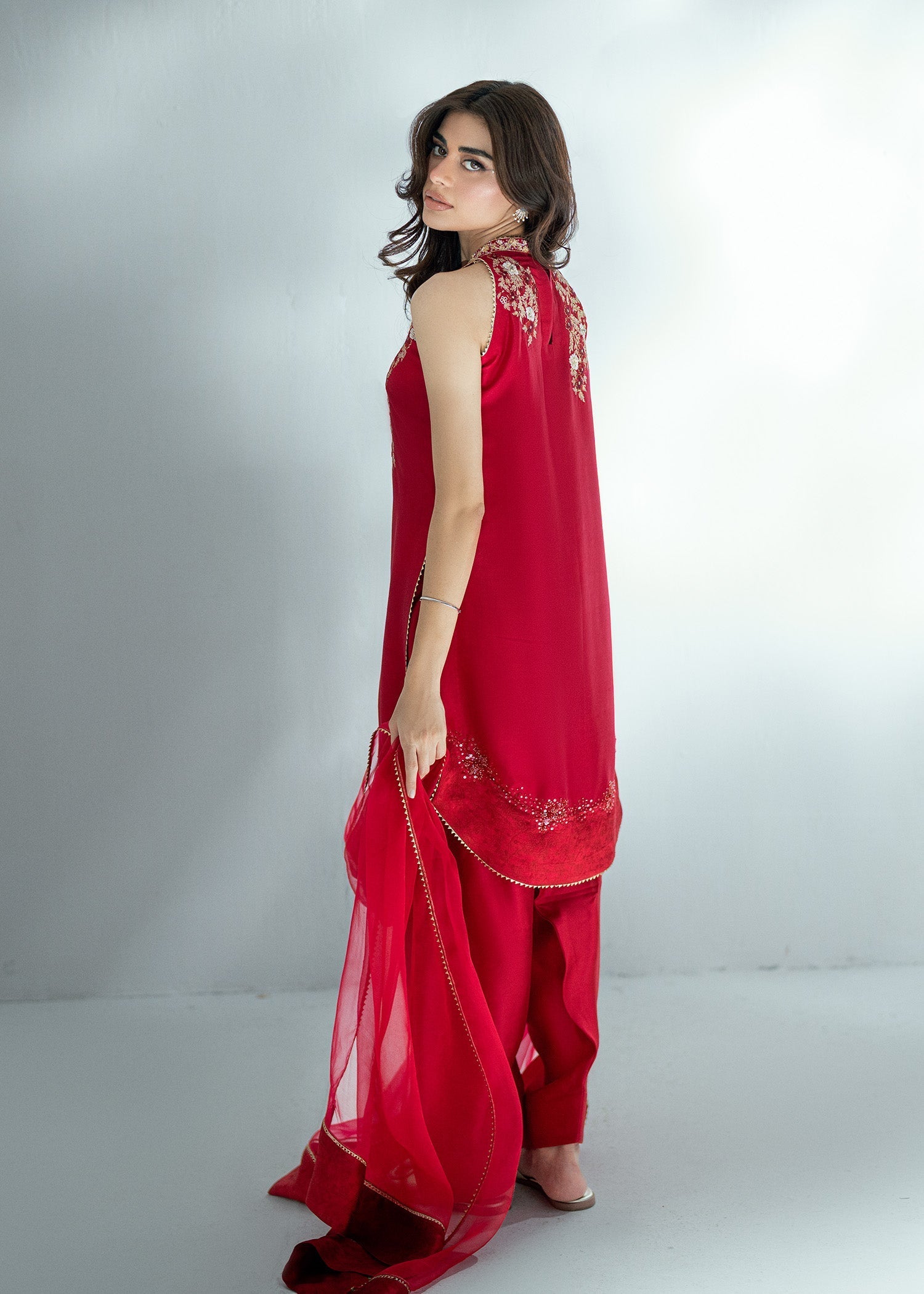 Umsha | Soiree De Rose | Scarlet Smile - Ladies Clothes - Maria Faisal