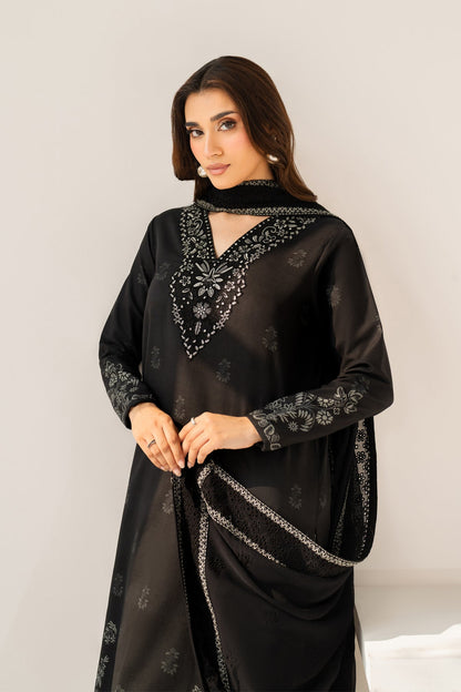 Xenia Formals | Namah Lawn 26 | AERA - Formal Dress - available at Maria Faisal in UK and USA.