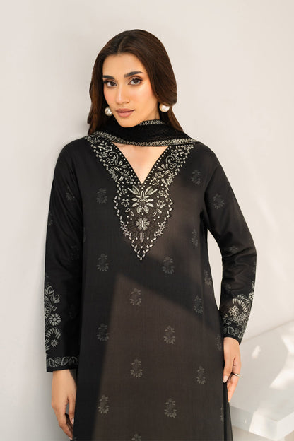 Xenia Formals | Namah Lawn 26 | AERA - Formal Dress - available at Maria Faisal in UK and USA.