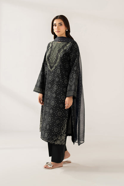 Xenia Formals | Lessence Summer 26 | NAERA - Formal Dress - available at Maria Faisal in UK and USA.