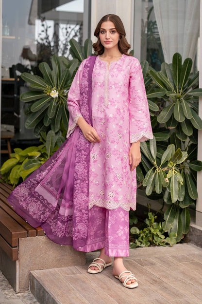 Xenia Formals | Summer Away 25 | SERAFENA by Maria Faisal - Registered Vendor of : Xenia Formals - type : Ladies Clothes - 100% original wedding dresses