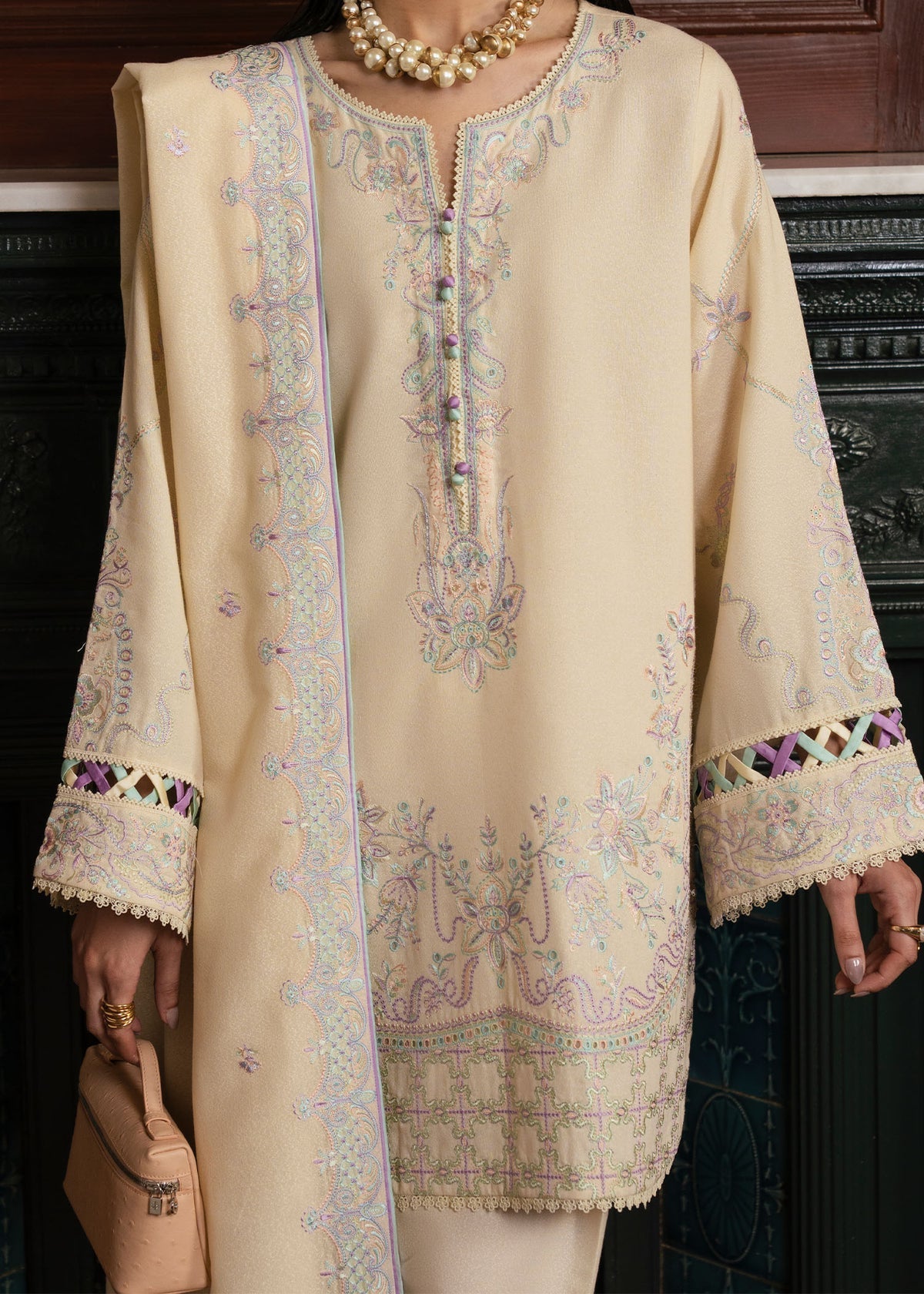 ShahGul – authentic Pakistani dress from the Gulana Winter 25 collection for women in the UK