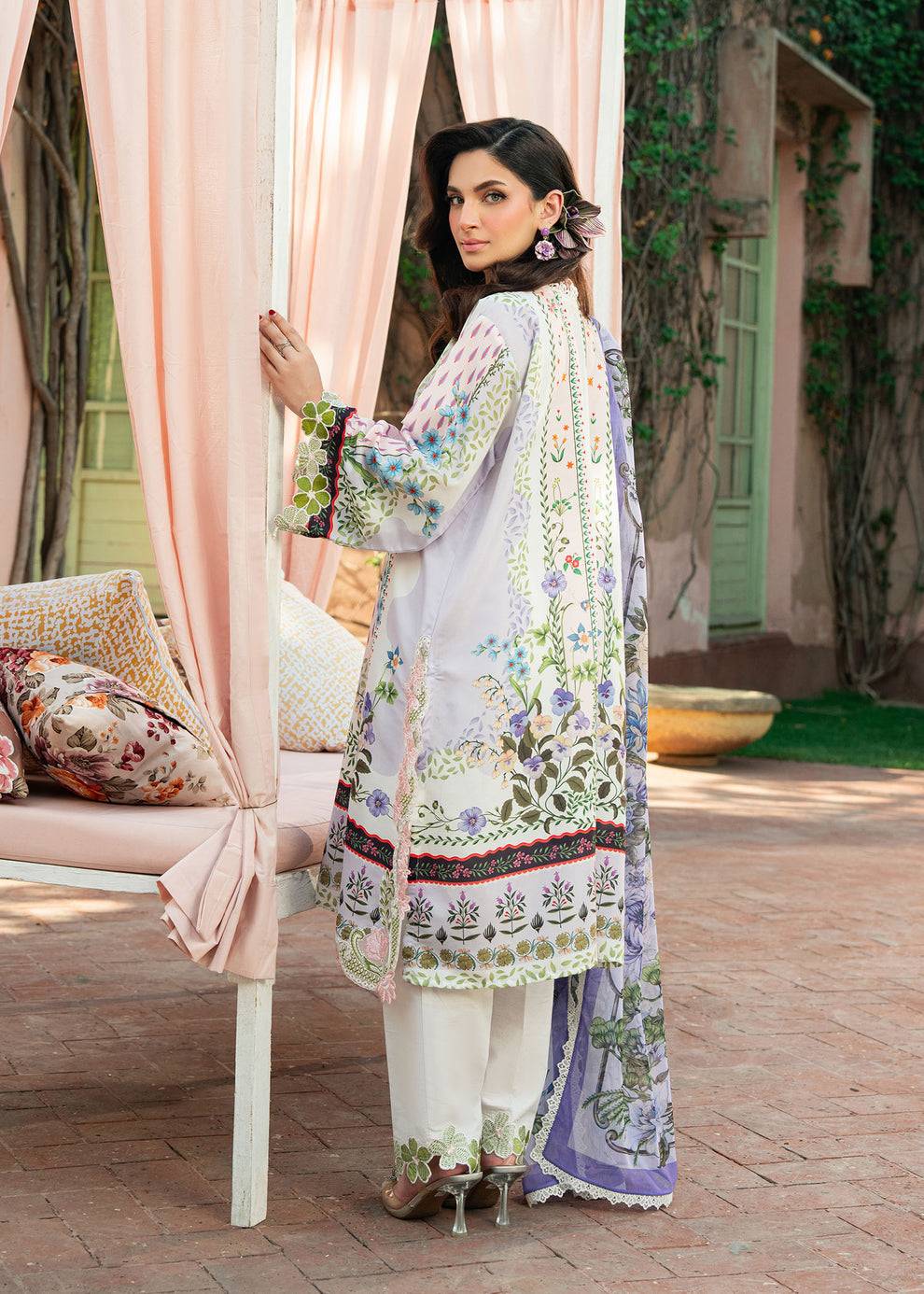 Sardinia | Coctail 25 | LAVENDER LATTE by Maria Faisal - Registered Vendor of : Sardinia - type : Ladies Clothes - 100% original wedding dresses