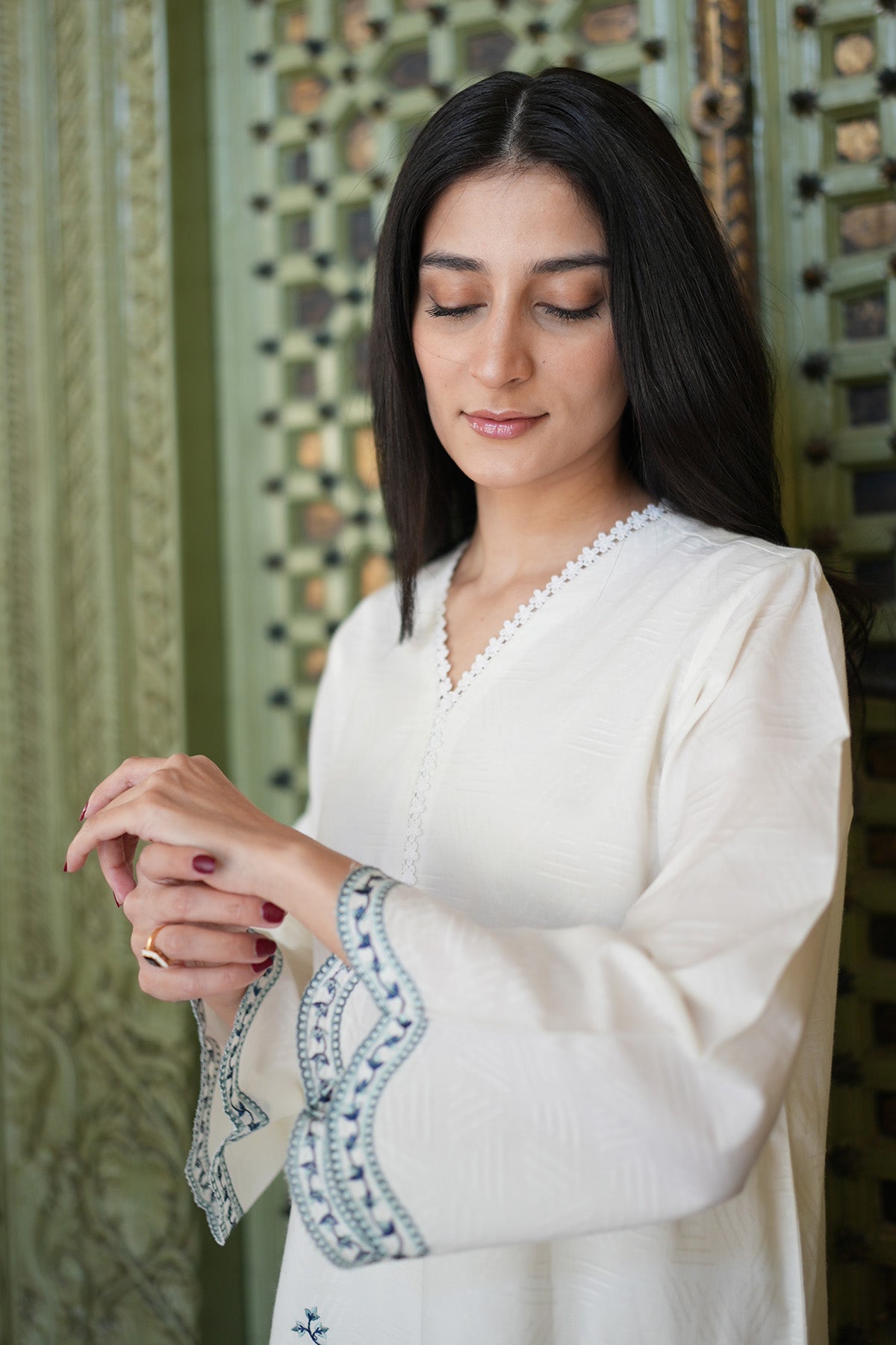 Sahar | Ready to Wear Basics | Dove'S Grace - Ladies Clothes 