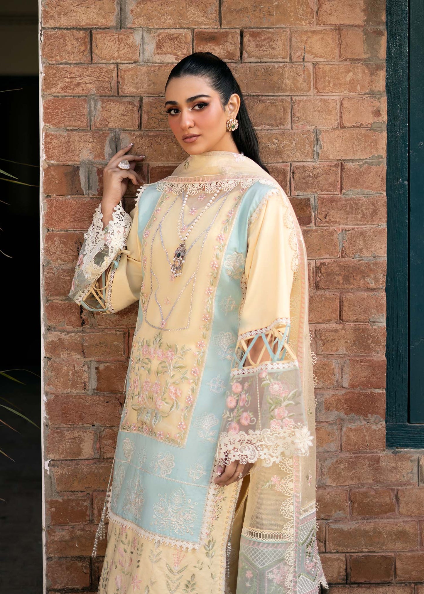 Fozia Khalid | Blossom Festive Lawn 25 | Primrose by Maria Faisal - Registered Vendor of : Fozia Khalid - type : Ladies Clothes - 100% original wedding dresses