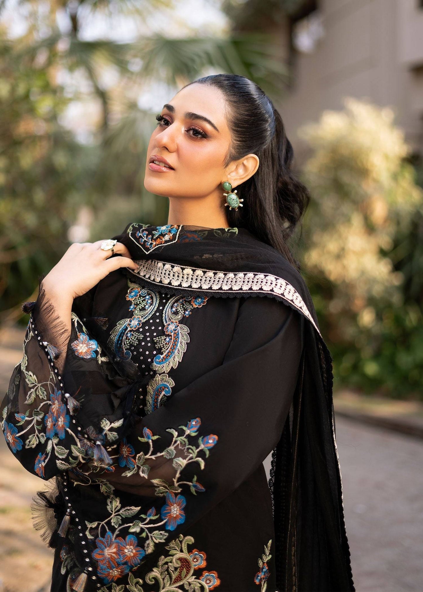 Fozia Khalid | Blossom Festive Lawn 25 | Black viola by Maria Faisal - Registered Vendor of : Fozia Khalid - type : Ladies Clothes - 100% original wedding dresses