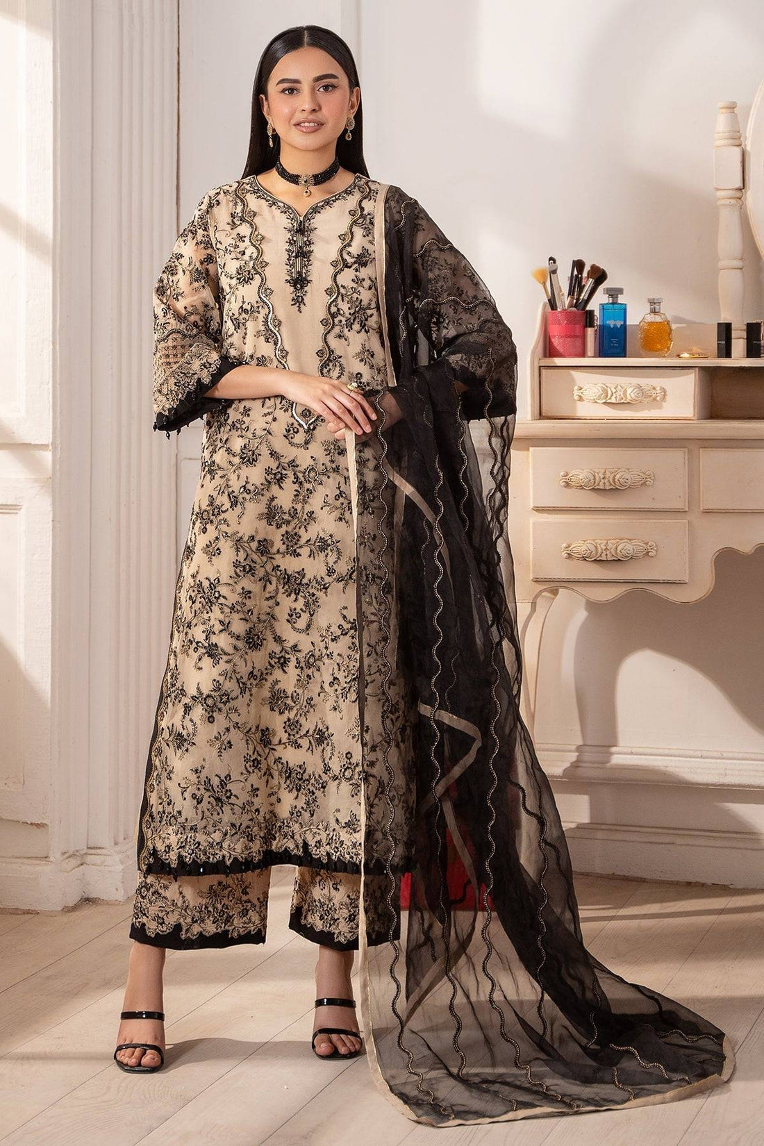 Charizma | Festive Pret | CMA-5-025 by Maria Faisal - Registered Vendor of : Charizma - type : Ladies Clothes - 100% original wedding dresses