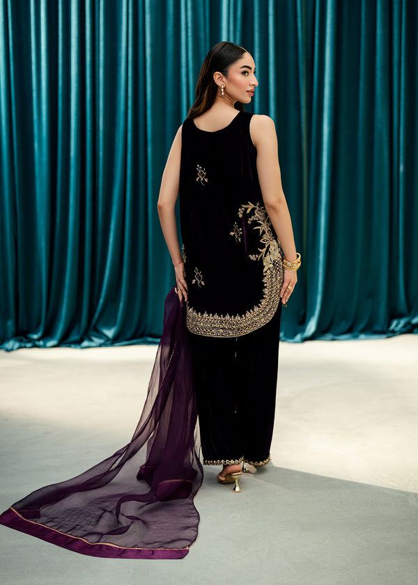 Plum Echo – authentic Pakistani dress from the Velvet Code collection for women in the UK