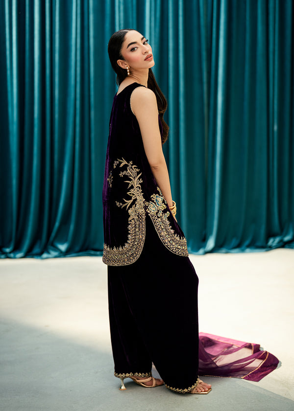 Plum Echo – authentic Pakistani dress from the Velvet Code collection for women in the UK
