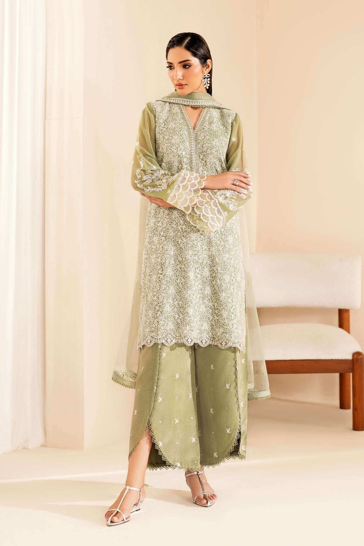 NORA – authentic Pakistani dress from the Luxury Formals 25 collection for women in the UK