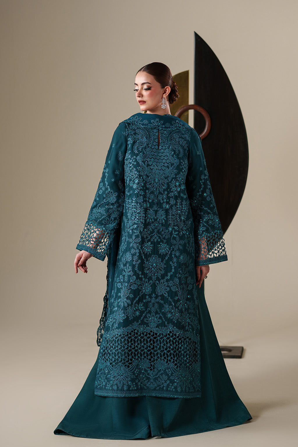 Emaan Adeel | Nouvelle Luxury Chiffon | EIRA - Formal Dress - available at Maria Faisal in UK and USA.