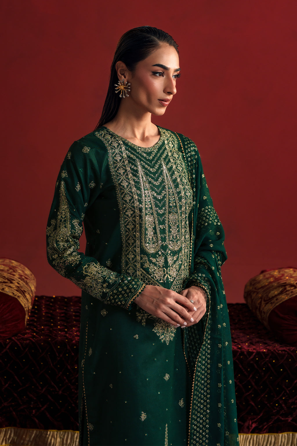 MEHVAR – authentic Pakistani dress from the New Shagun collection for women in the UK