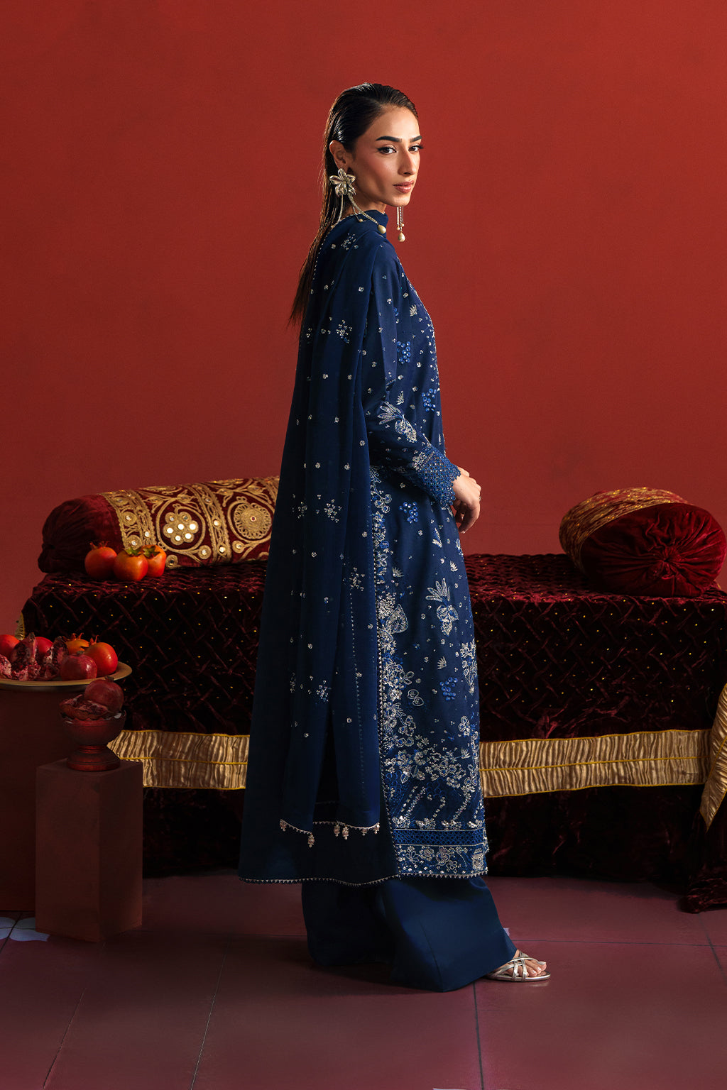 FALAQ – authentic Pakistani dress from the New Shagun collection for women in the UK