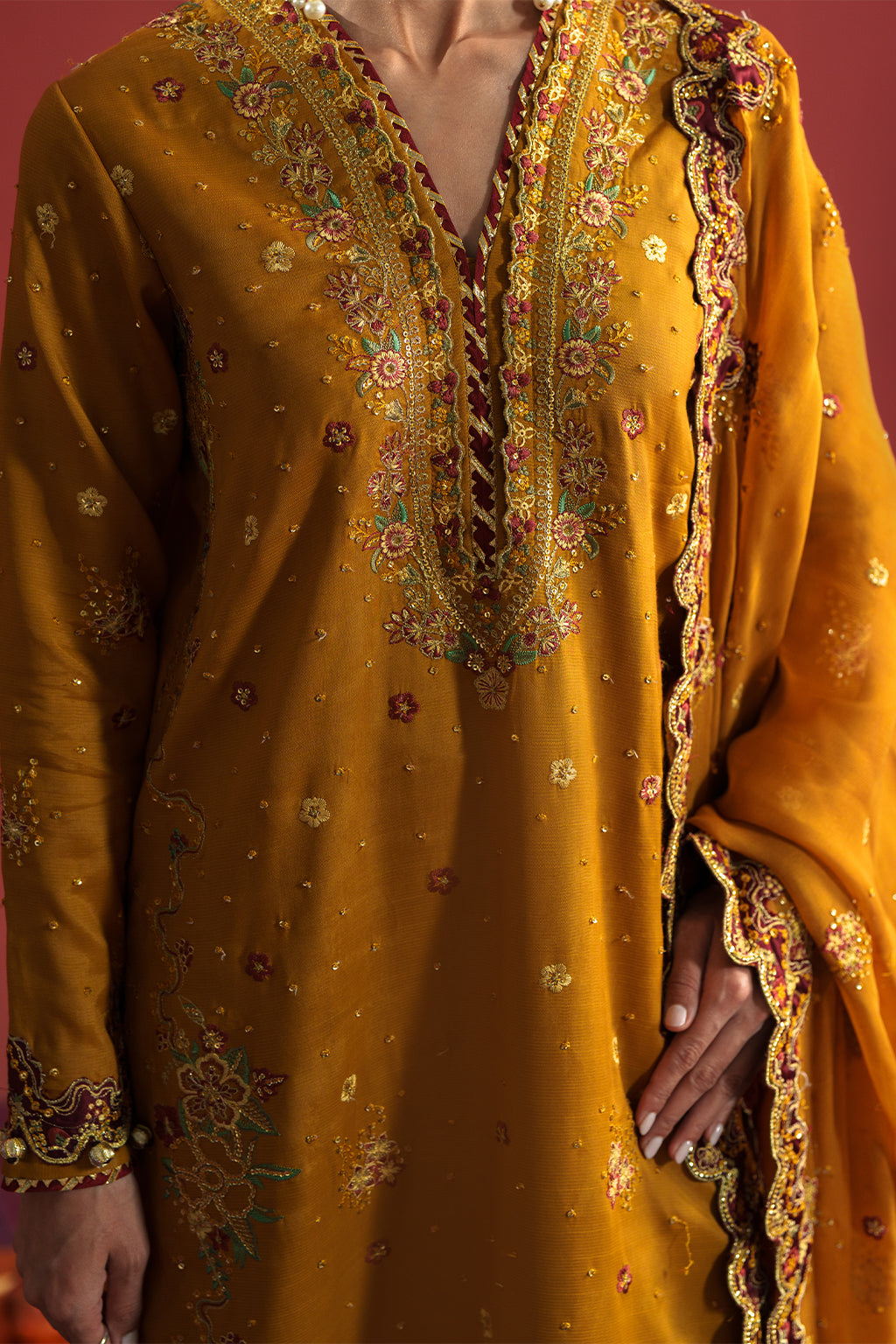 ZARPOSH – authentic Pakistani dress from the New Shagun collection for women in the UK