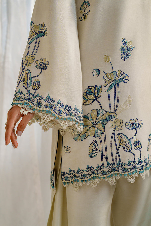 Nyra | Luxe Line Pret | Avera - Formal Dress - available at Maria Faisal in UK and USA.