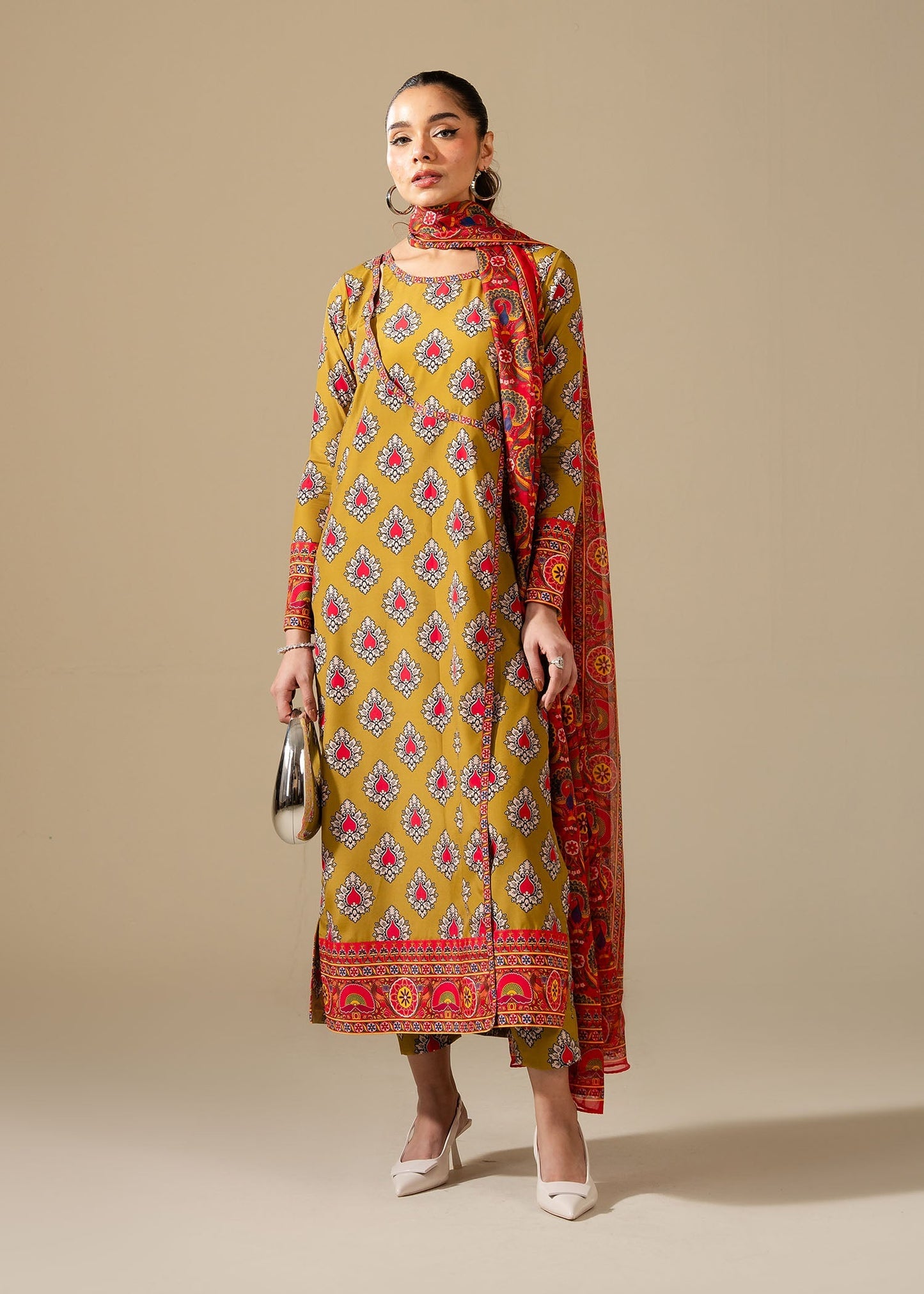 Maria Osama Khan | Retro Vol 3 | Bohra by Maria Faisal - Registered Vendor of : Maria Osama Khan - type : Ladies Clothes - 100% original wedding dresses