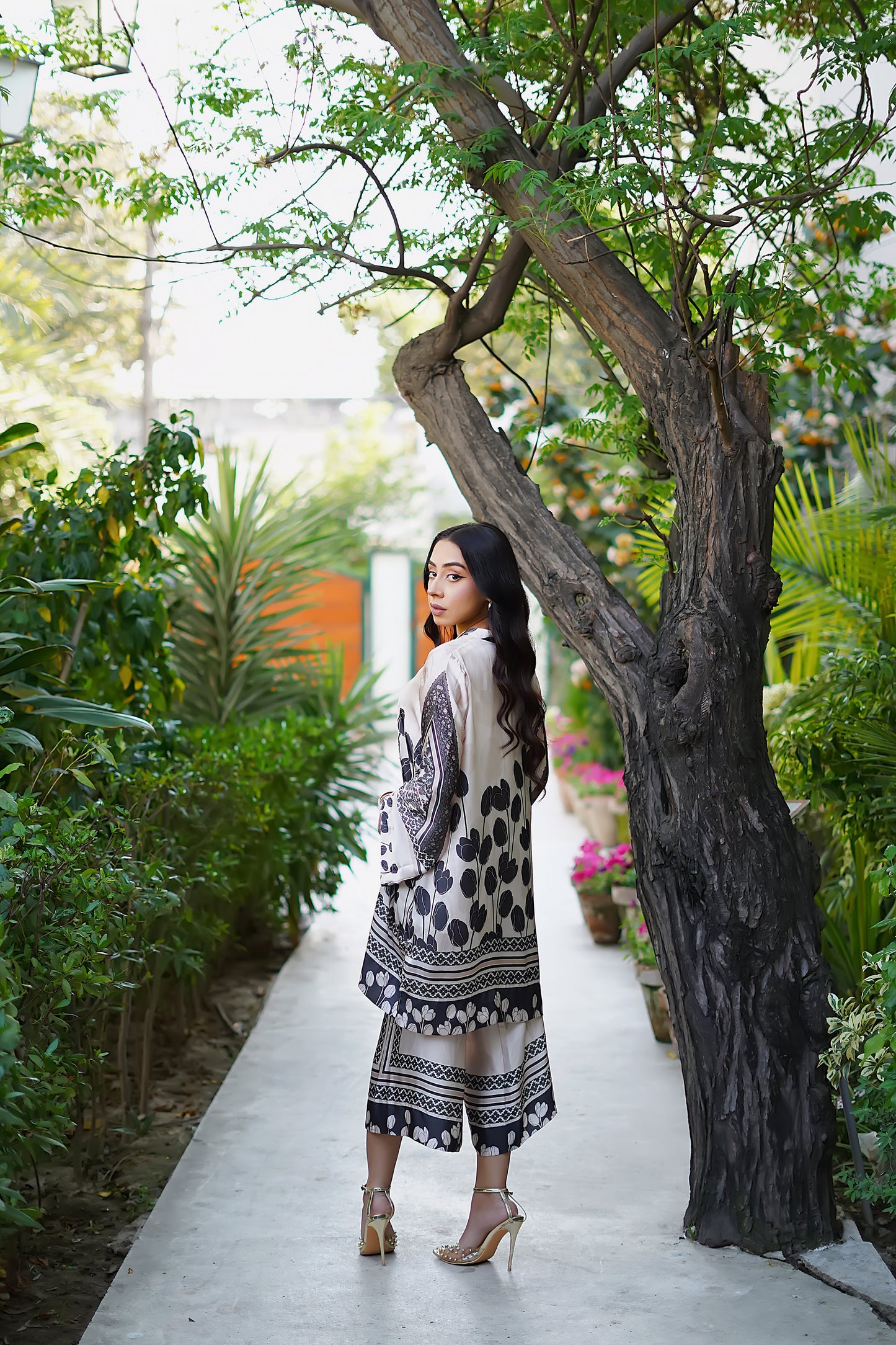 Erum Khan | Nue Pret | Royal Mirage - Ladies Clothes - Maria Faisal