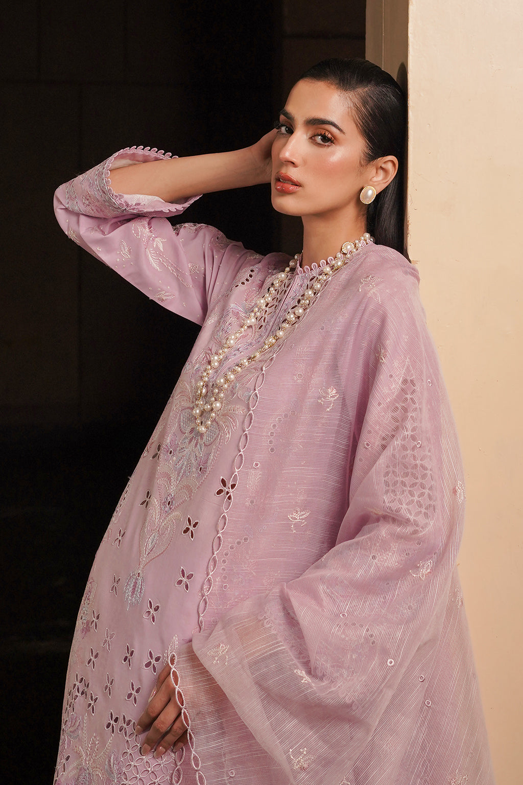Afrozeh | Chikankari Lawn 24 | Thistle - Waniyas