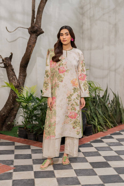 Xenia Formals | Summer Away 25 | AURELIA by Maria Faisal - Registered Vendor of : Xenia Formals - type : Ladies Clothes - 100% original wedding dresses